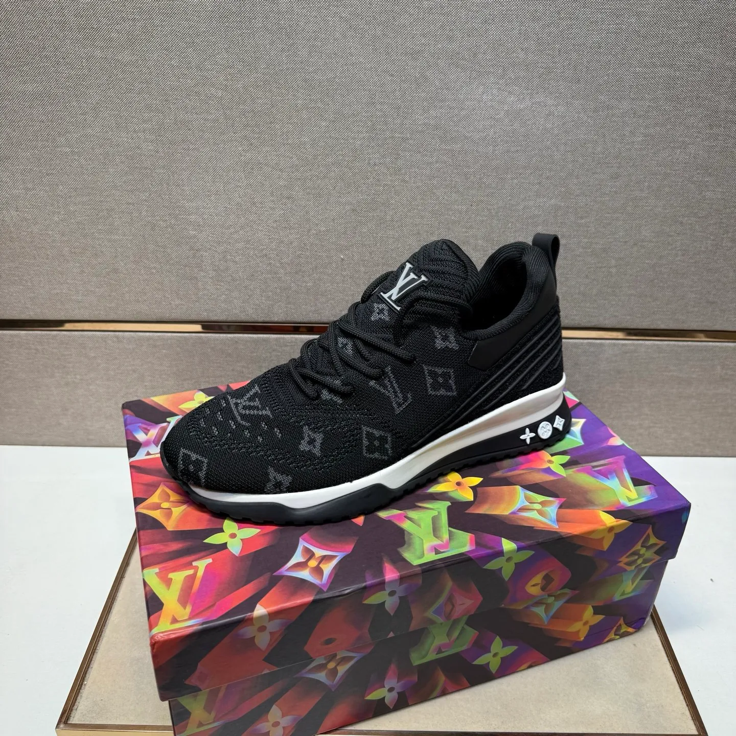 ⬛️Men's shoes 💰p480 [LV～] Men's casual shoes 2025z cabinet sales simultaneously 🔶Size: 38-44 #️⃣ 🔷7 colors🔜The upper is made of multi-material splicing➕Mesh lining, comfortable and breathable, sole: original comfortable and wear-resistant outsole, ⚠️real thing📱photographed🎬real thing is better📢📢📢